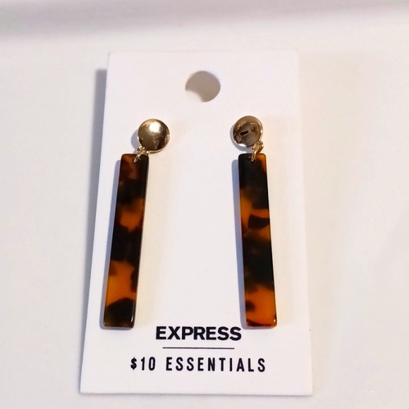 Express 2pr. Pearced Tortoiseshell Design - Picture 2 of 8